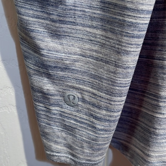 ❤️SOLD❤️Lululemon Essential Tank Pleated. Seriously Light Luon - Picture 5 of 10